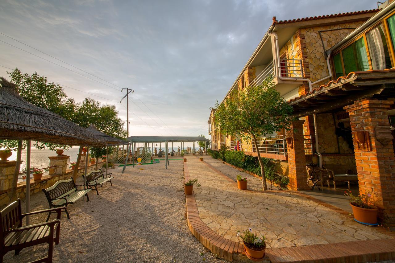 Hotel "San Saena " Radhimë Exterior foto